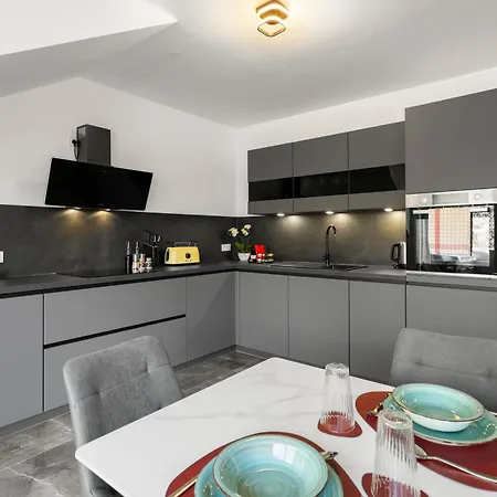 Apartment Lit Living Deluxe Woerth - Parking - Box Spring - Bbq - Balcony *