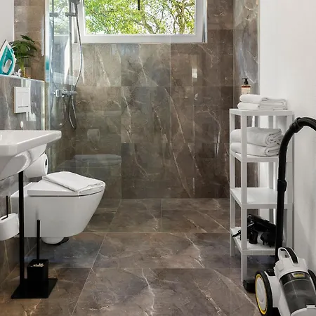 Apartment Lit Living Deluxe Woerth - Parking - Box Spring - Bbq - Balcony *