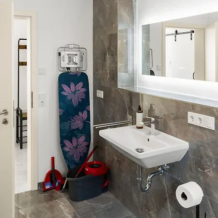 Lit Living Deluxe Woerth - Parking - Box Spring - Bbq - Balcony * Woerth am Rhein