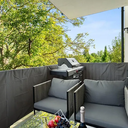 Lit Living Deluxe Woerth - Parking - Box Spring - Bbq - Balcony