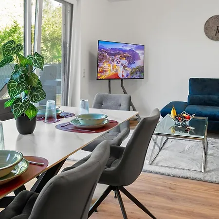 Lit Living Deluxe Woerth - Parking - Box Spring - Bbq - Balcony Apartment