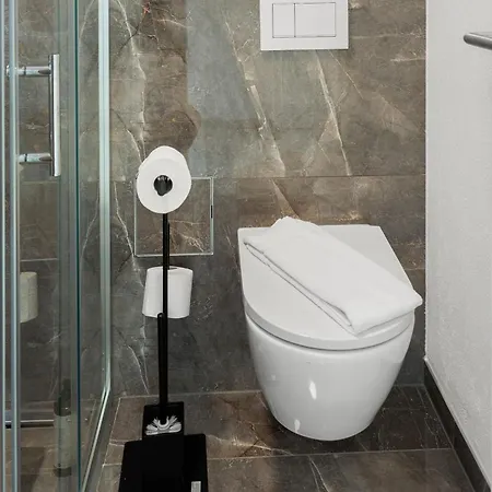 Lit Living Deluxe Woerth - Parking - Box Spring - Bbq - Balcony Apartment