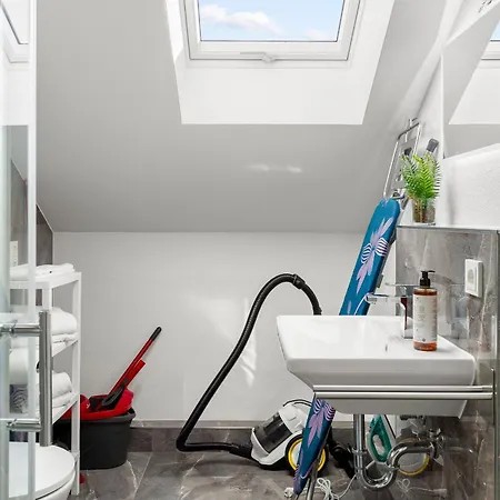 Lit Living Deluxe Woerth - Parking - Box Spring - Bbq - Balcony Apartment *