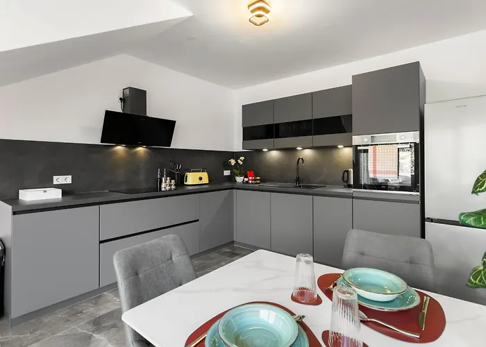 Διαμέρισμα Lit Living Deluxe Woerth - Parking - Box Spring - Bbq - Balcony *