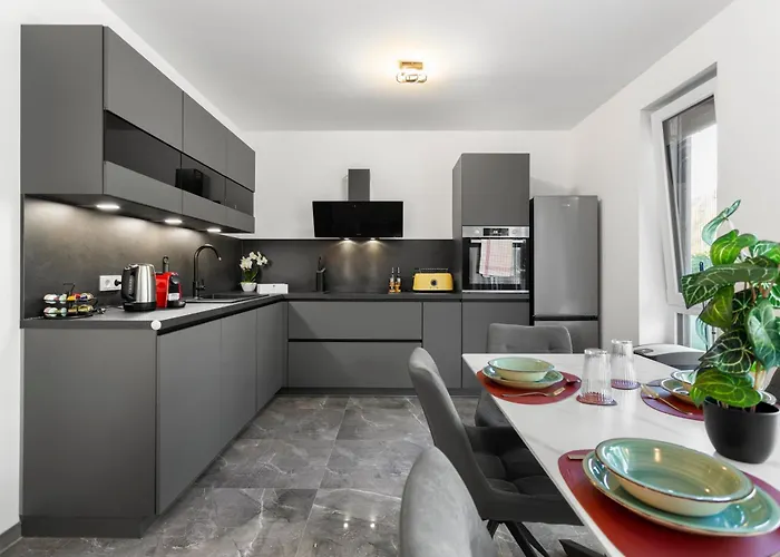 Lit Living Deluxe Woerth - Parking - Box Spring - Bbq - Balcony דירה *