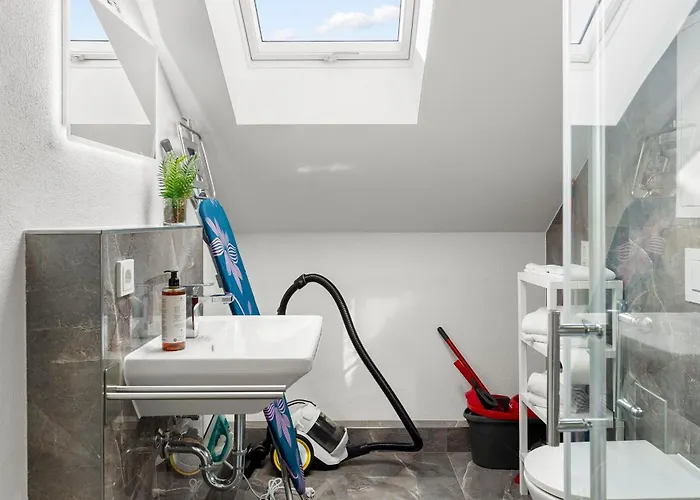 Lit Living Deluxe Woerth - Parking - Box Spring - Bbq - Balcony דירה