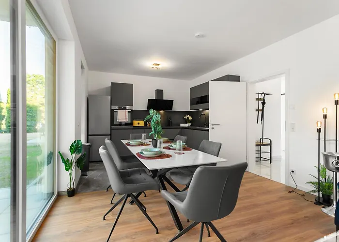 Lit Living Deluxe Woerth - Parking - Box Spring - Bbq - Balcony Διαμέρισμα