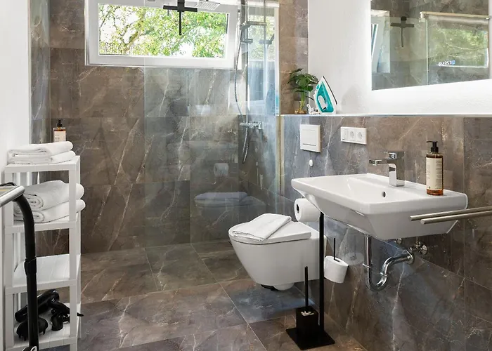 Lit Living Deluxe Woerth - Parking - Box Spring - Bbq - Balcony *